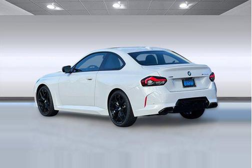 2026 BMW M240 i xDrive