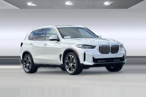 Mineral White Metallic 2026 BMW X5 xDrive40i