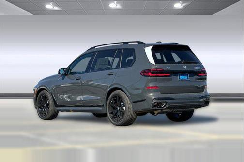 2026 BMW X7 M60i