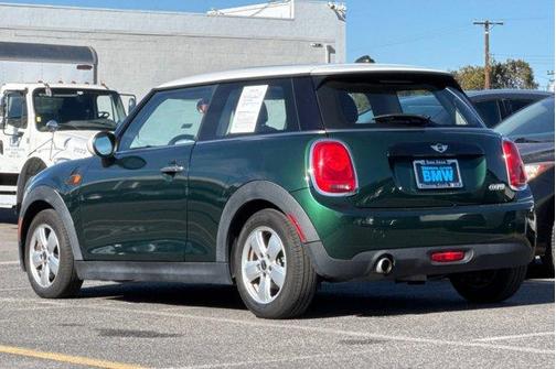2017 MINI Hardtop Cooper