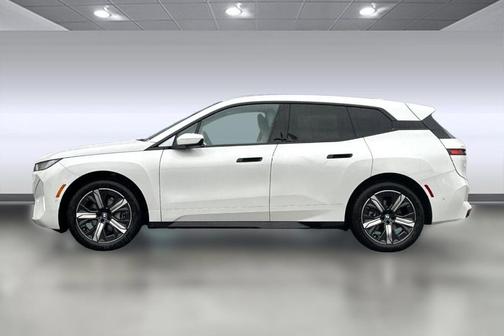 2026 BMW iX xDrive45