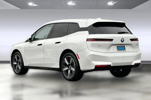 2026 BMW iX xDrive45
