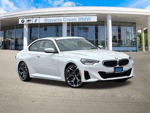 2025 BMW 230 i