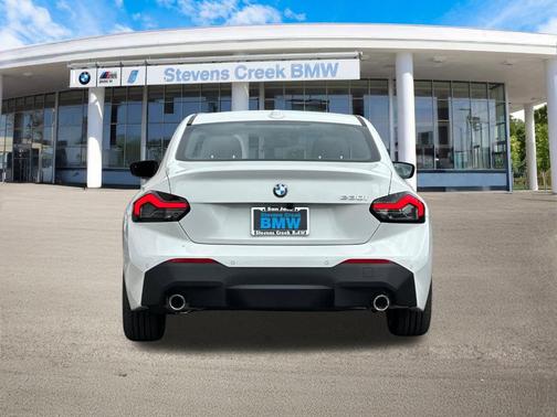 2025 BMW 230 i