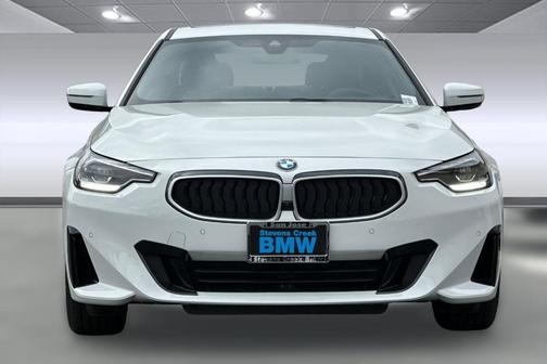 2025 BMW 230 i