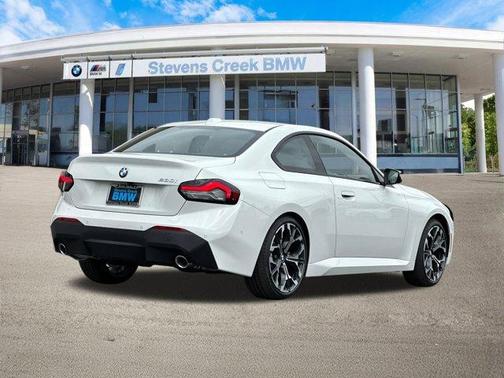 2025 BMW 230 i