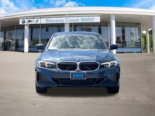 2025 BMW 330 i