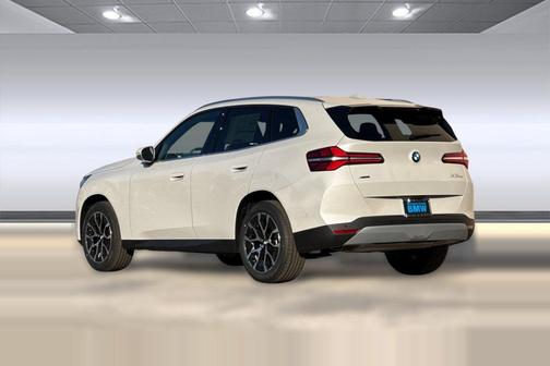 Mineral White Metallic 2026 BMW X3 30 xDrive