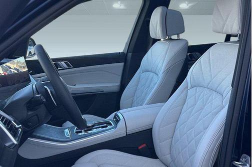 Tanzanite Blue II Metallic 2026 BMW X5 xDrive40i