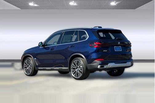 Tanzanite Blue II Metallic 2026 BMW X5 xDrive40i