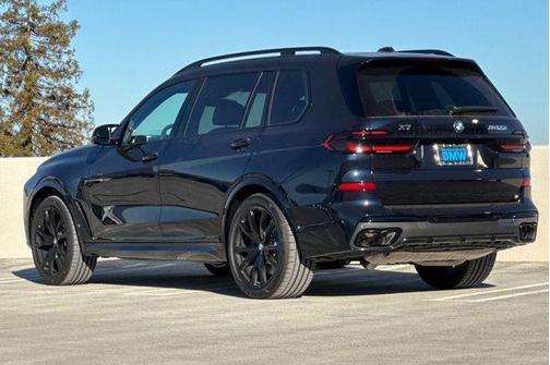 2026 BMW X7 M60i