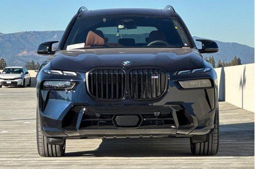 2026 BMW X7 M60i