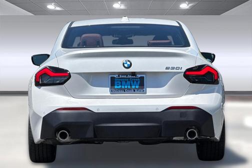 2025 BMW 230 230i