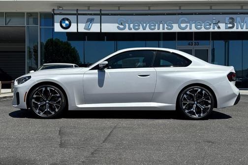 Mineral White Metallic 2025 BMW 230 230i