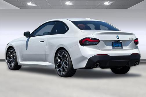 2025 BMW 230 230i