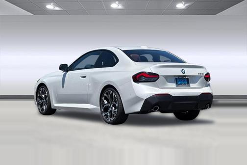 Mineral White Metallic 2025 BMW 230 230i