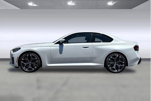 Mineral White Metallic 2025 BMW 230 230i