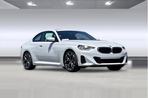 Mineral White Metallic 2025 BMW 230 230i