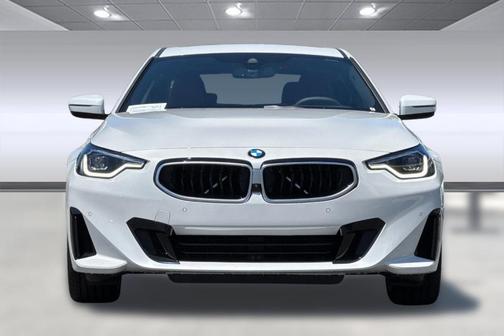2025 BMW 230 230i