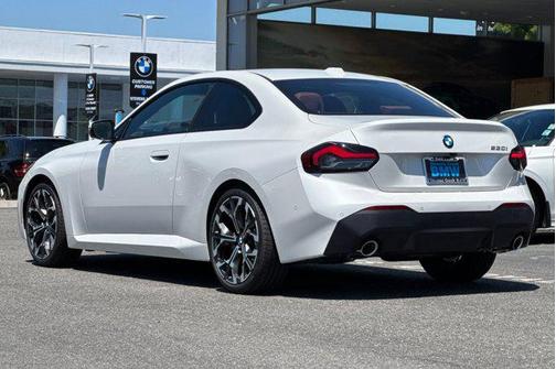 Mineral White Metallic 2025 BMW 230 230i