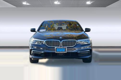 2019 BMW 540 540i