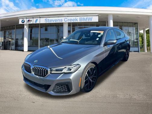 2021 BMW 540 540i