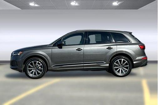 2024 Audi Q7 45 Premium Plus