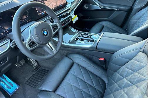 2026 BMW X5 M60i