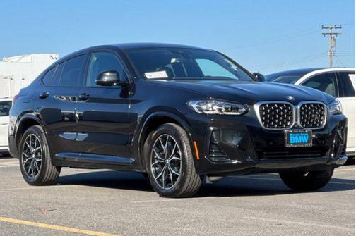 2025 BMW X4 xDrive30i