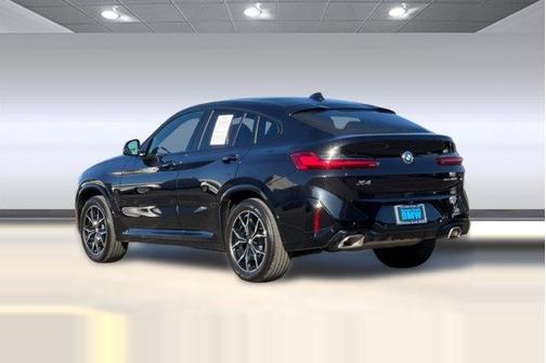 2025 BMW X4 xDrive30i