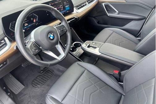 Alpine White 2025 BMW X1 xDrive28i