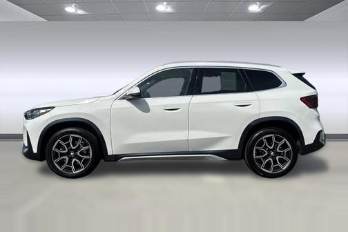 Alpine White 2025 BMW X1 xDrive28i