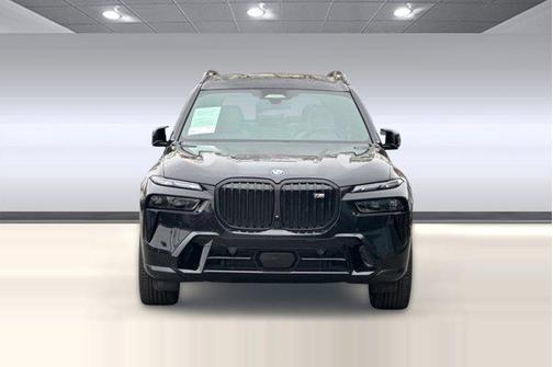 2024 BMW X7 M60i