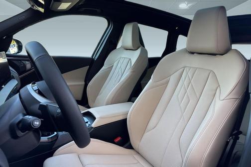 Mineral White Metallic 2026 BMW X3 30 xDrive