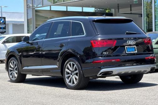 Black 2019 Audi Q7 55 Premium Plus