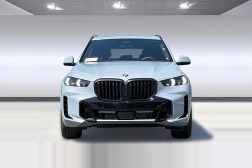 Brooklyn Grey Metallic 2026 BMW X5 xDrive40i