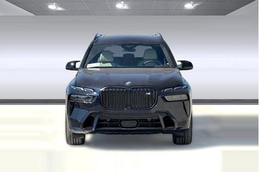 2026 BMW X7 M60i