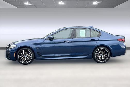 2022 BMW 530e Base