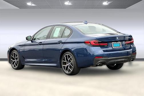 2022 BMW 530e Base