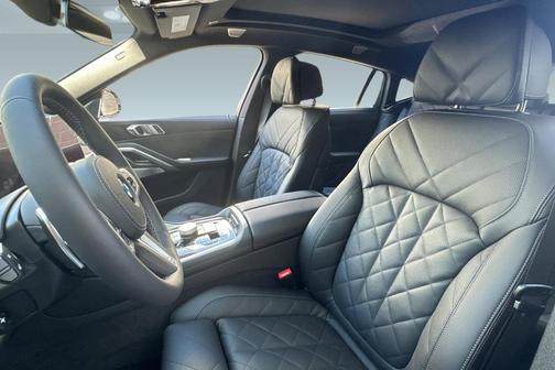 2026 BMW X6 M60i
