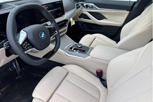 Mineral White Metallic 2025 BMW i4 Gran Coupe eDrive40