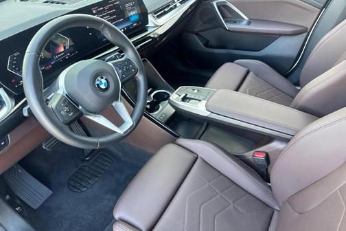 Alpine White 2025 BMW X1 xDrive28i