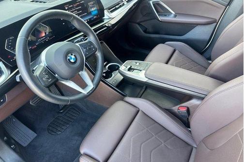 Alpine White 2025 BMW X1 xDrive28i