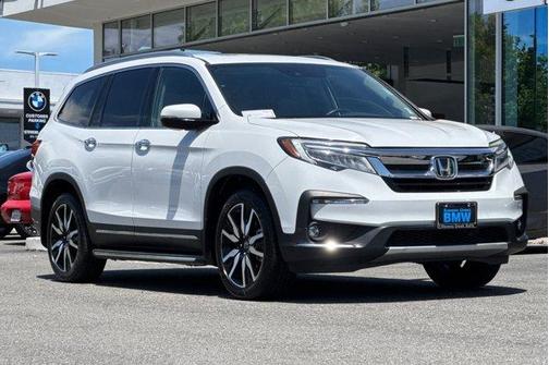 Platinum White Pearl 2022 Honda Pilot AWD Elite