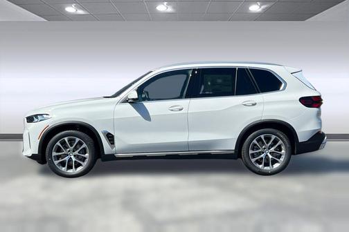 Alpine White 2026 BMW X5 xDrive40i