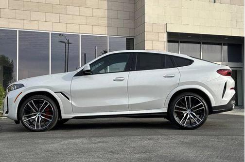 Mineral White Metallic 2026 BMW X6 xDrive40i