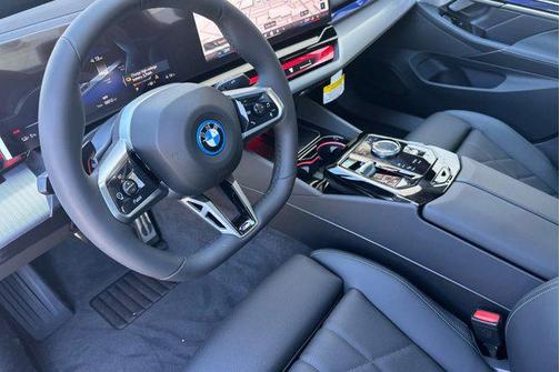 2026 BMW i5 eDrive40
