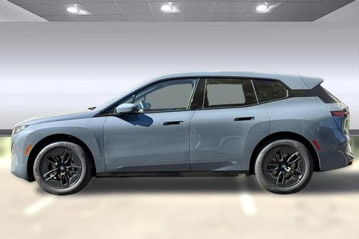 2026 BMW iX xDrive60