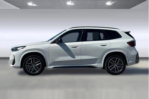 Alpine White 2023 BMW X1 xDrive28i