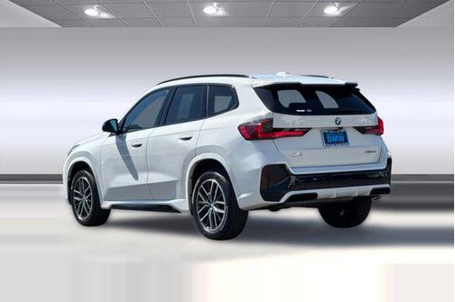 Alpine White 2023 BMW X1 xDrive28i